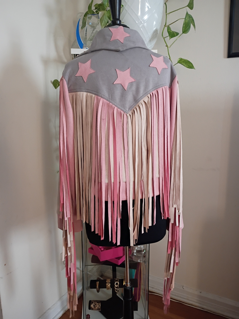 Cowboy Fringed Faux Suede Star Jacket in Pink and Gray - Picture 2 of 2